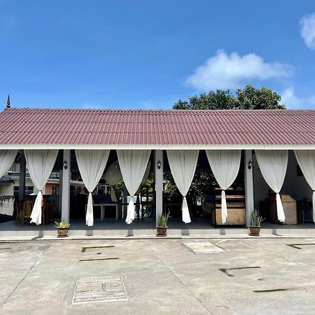 Lakse Inn Homestay Kampong Pengkalan Maras Eksteriør billede