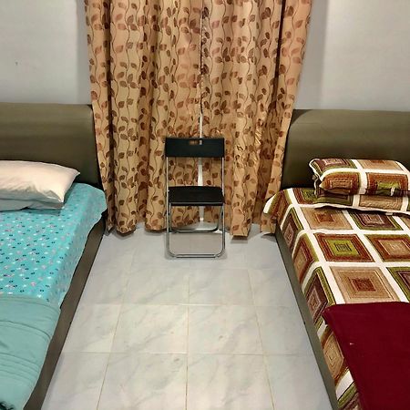 Lakse Inn Homestay Kampong Pengkalan Maras Eksteriør billede