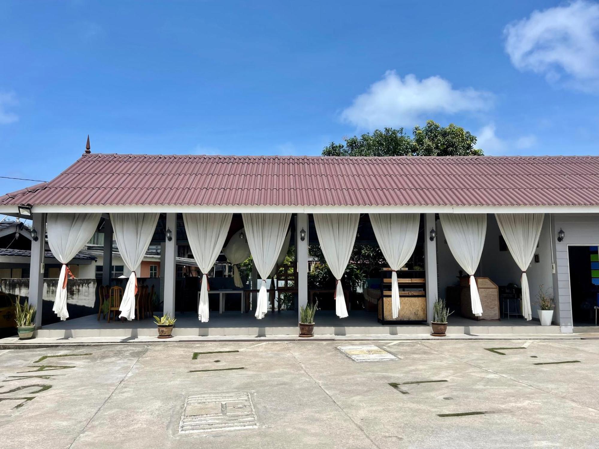 Lakse Inn Homestay Kampong Pengkalan Maras Eksteriør billede